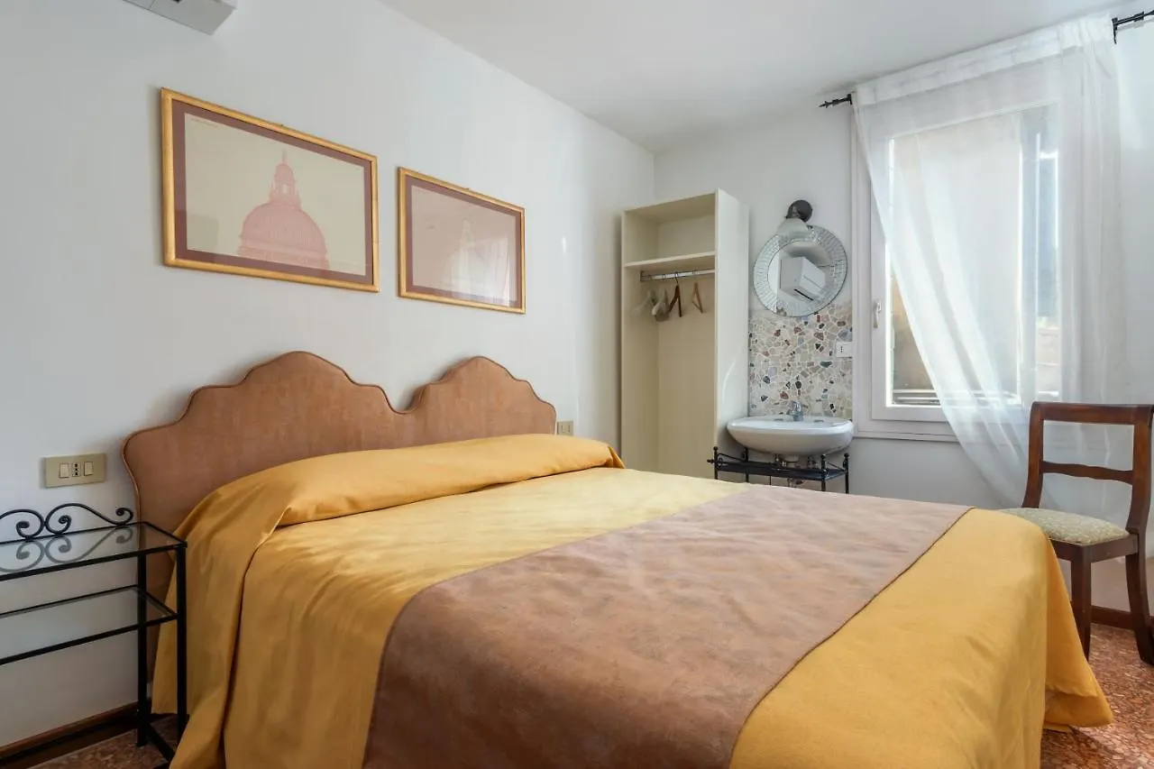 Hotel Casa Boccassini Venedig